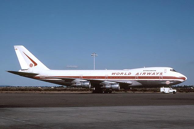 波音B747