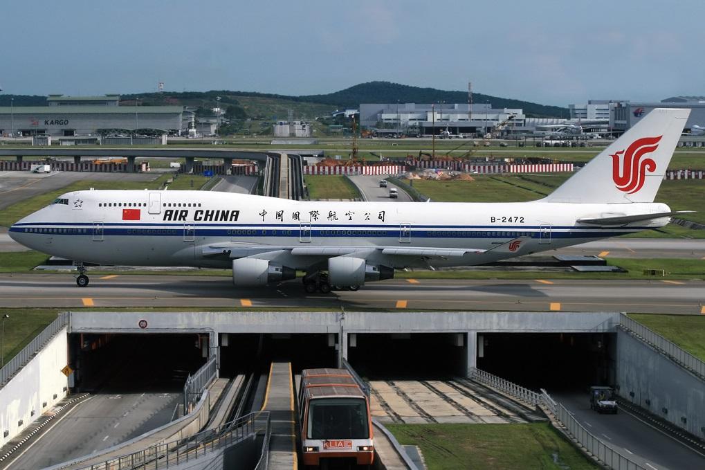 波音B747
