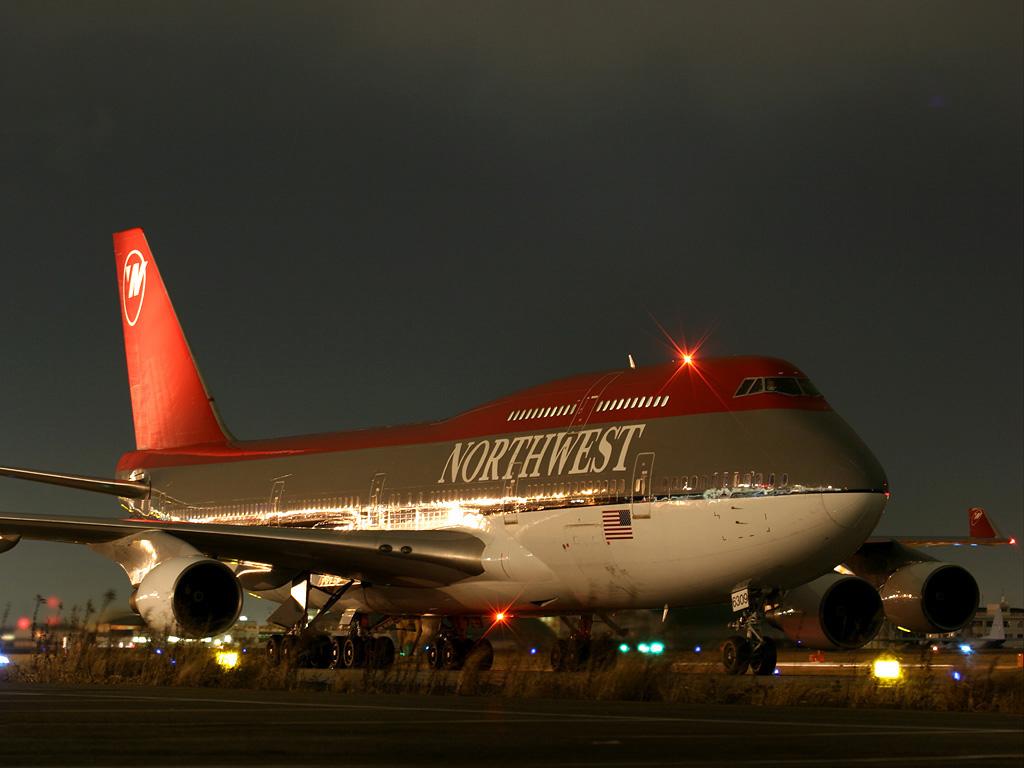 波音B747