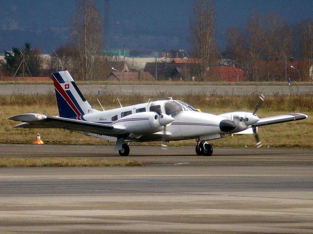 PA-34塞内卡