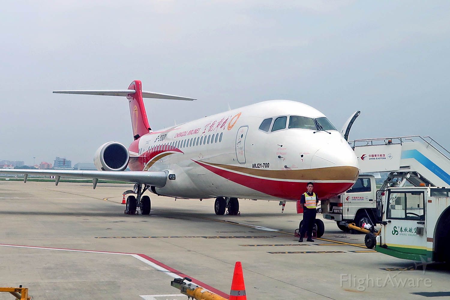 商飞-ARJ21