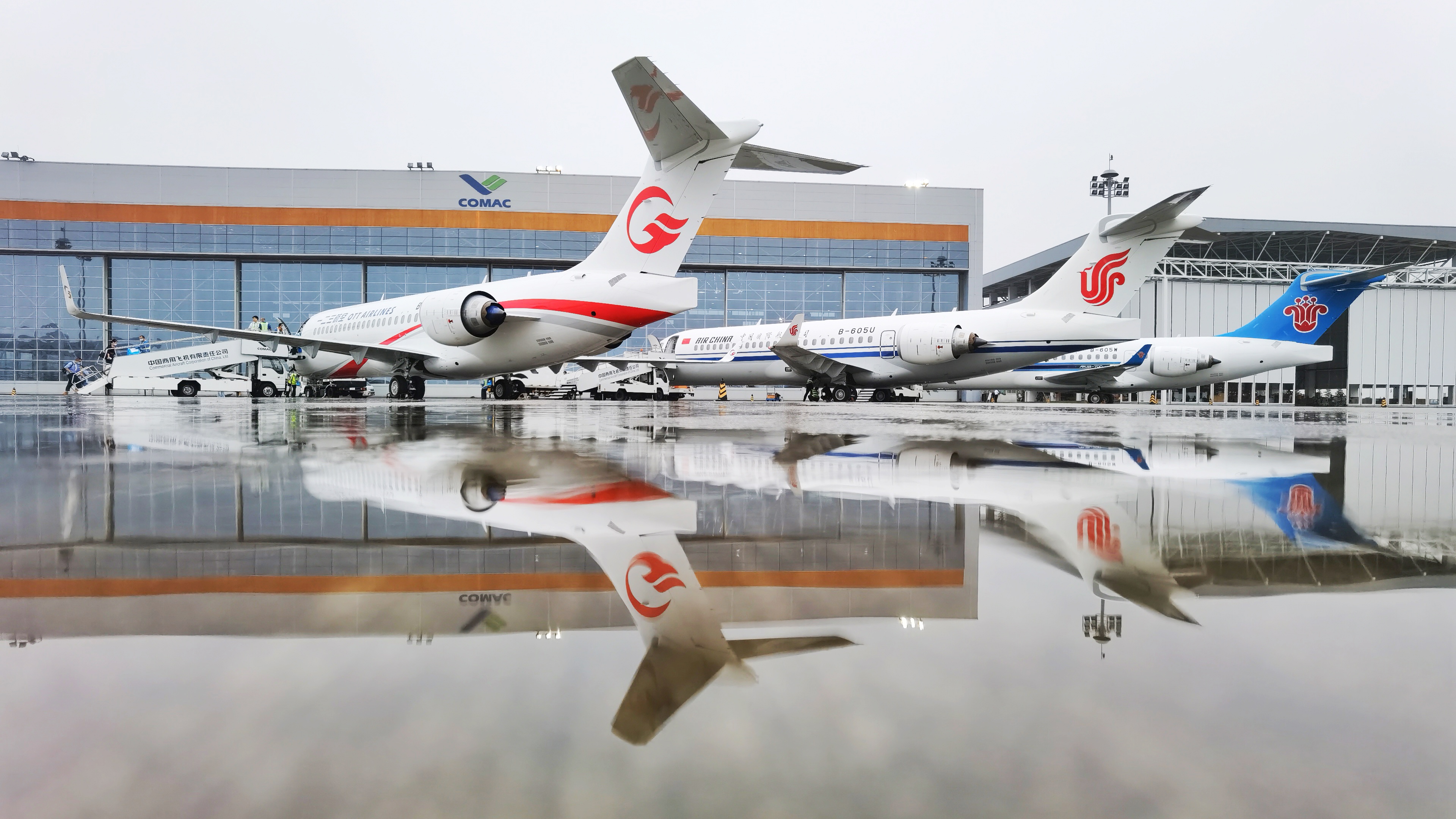 商飞-ARJ21